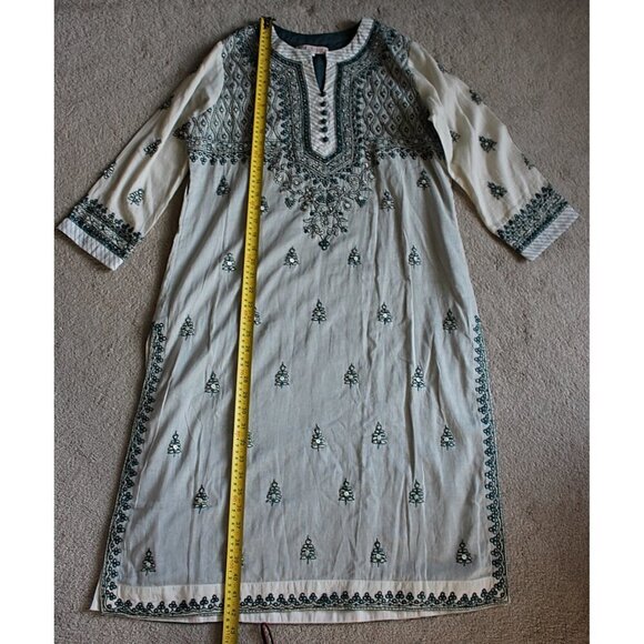 Ritu Kumar - Beautiful Embroidered Kurta Kaftan - Double Layer, Embellished - S - Picture 9 of 11
